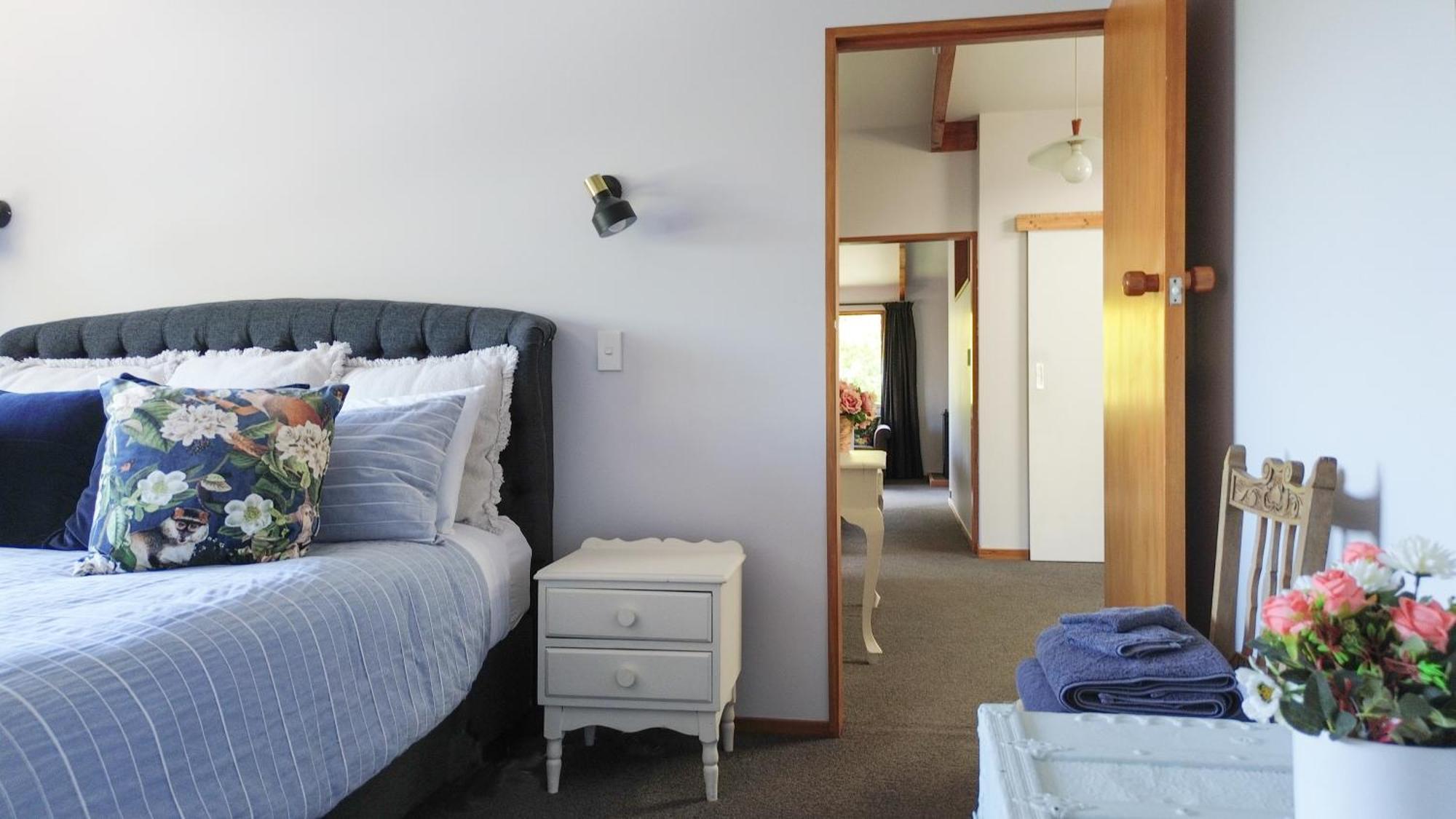 Large, Comfy, Stylish Apartment ハブロック・ノース エクステリア 写真